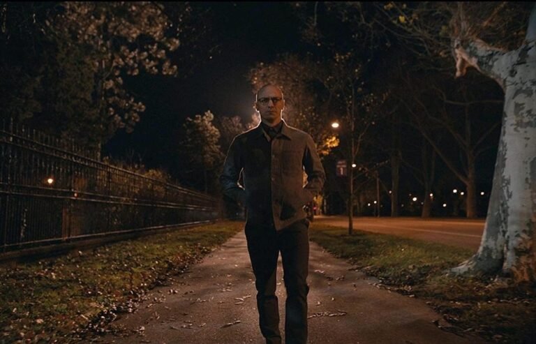 [Cerpen] Dia Lagi – 02