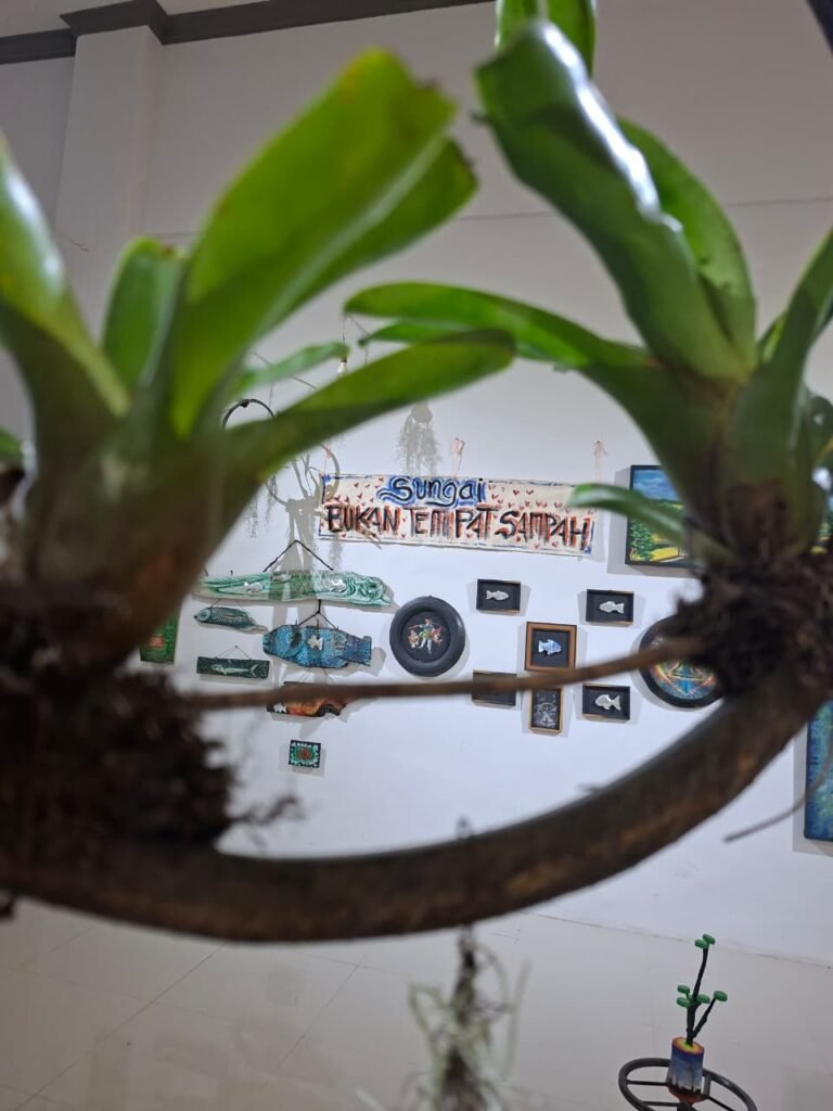 ‘Hantu Laut’, Biennale Jatim 2025 Angkat Isu Pesisir Gresik yang Berubah