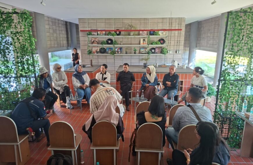 Mahkota Berbalut Tanggung Jawab: “Surabaya Art Prize 2026” dan Nafas Baru Ekosistem Seni Kota Pahlawan